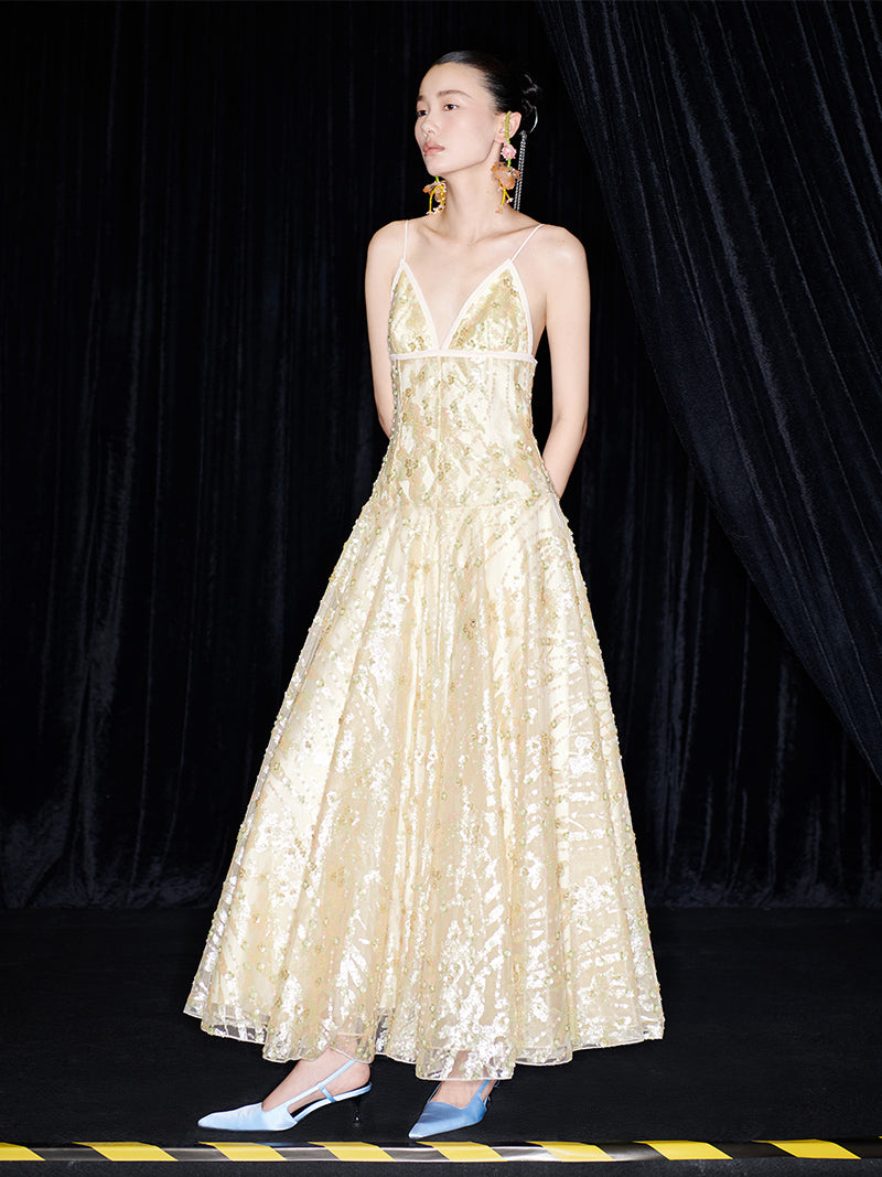 M essential Mackay designer Jinghui embroidered backless suspender dress- CAN.