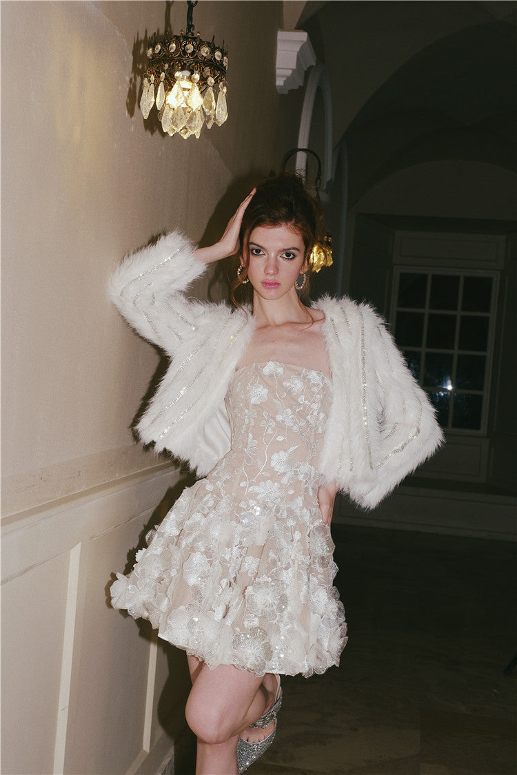 Wardrobes by Chen Luxury White Crystal Diamond Chain Tassel Short Fur Jacket-Leni