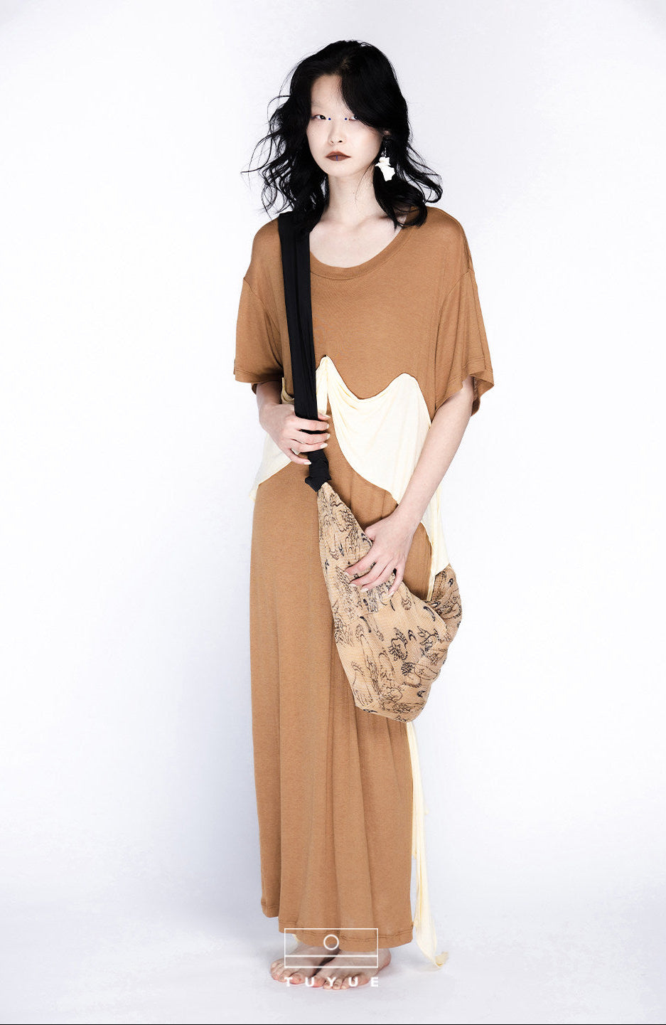TUYUE brown crew neck loose draped design short sleeve dress - BROWN.