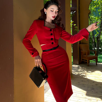 Le palais vintage red skirt  + crop jacket suit set - Manui