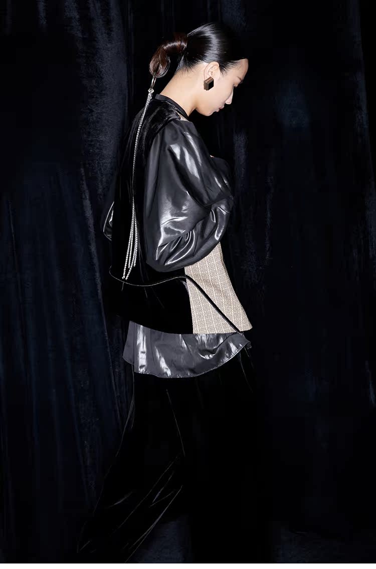 M essential Mackay designer multi-layered embroidered ethnic vest - jack.