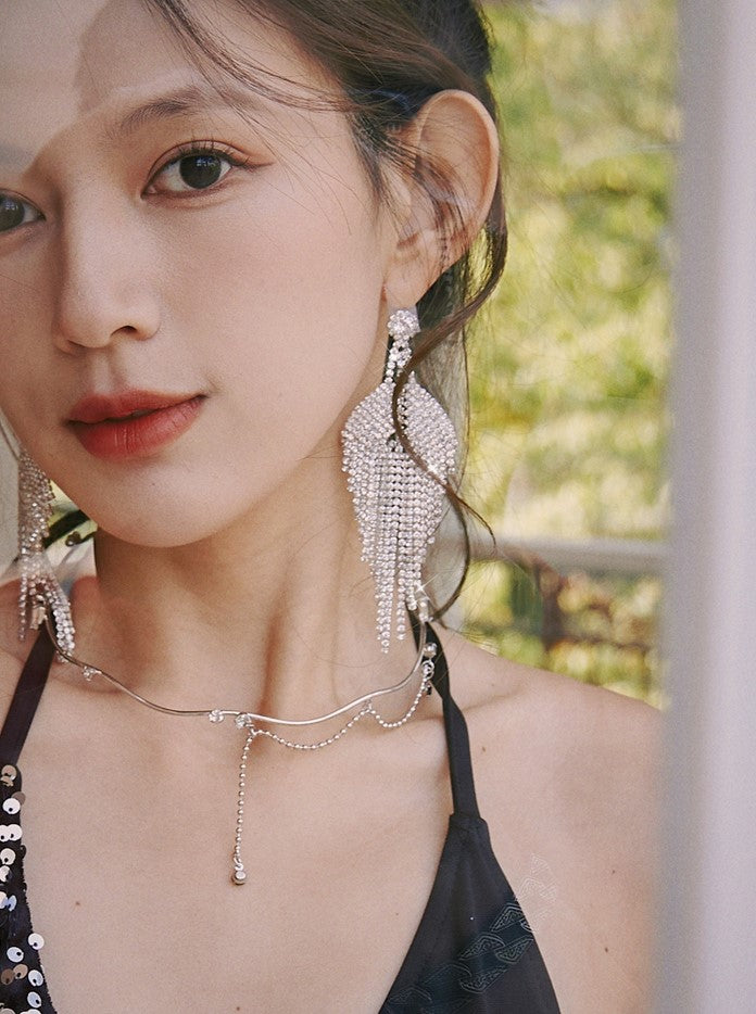 DOLLY High End Full Diamond Tassel Chic Earring-BOMA