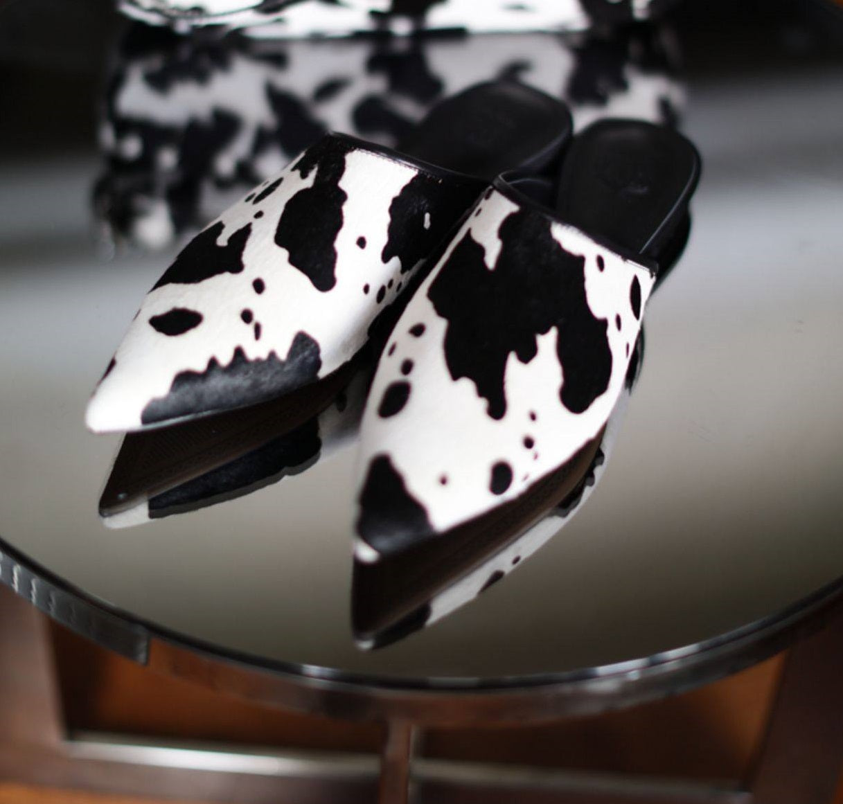 B-FEI Cow print flat sandals-MUNCH.