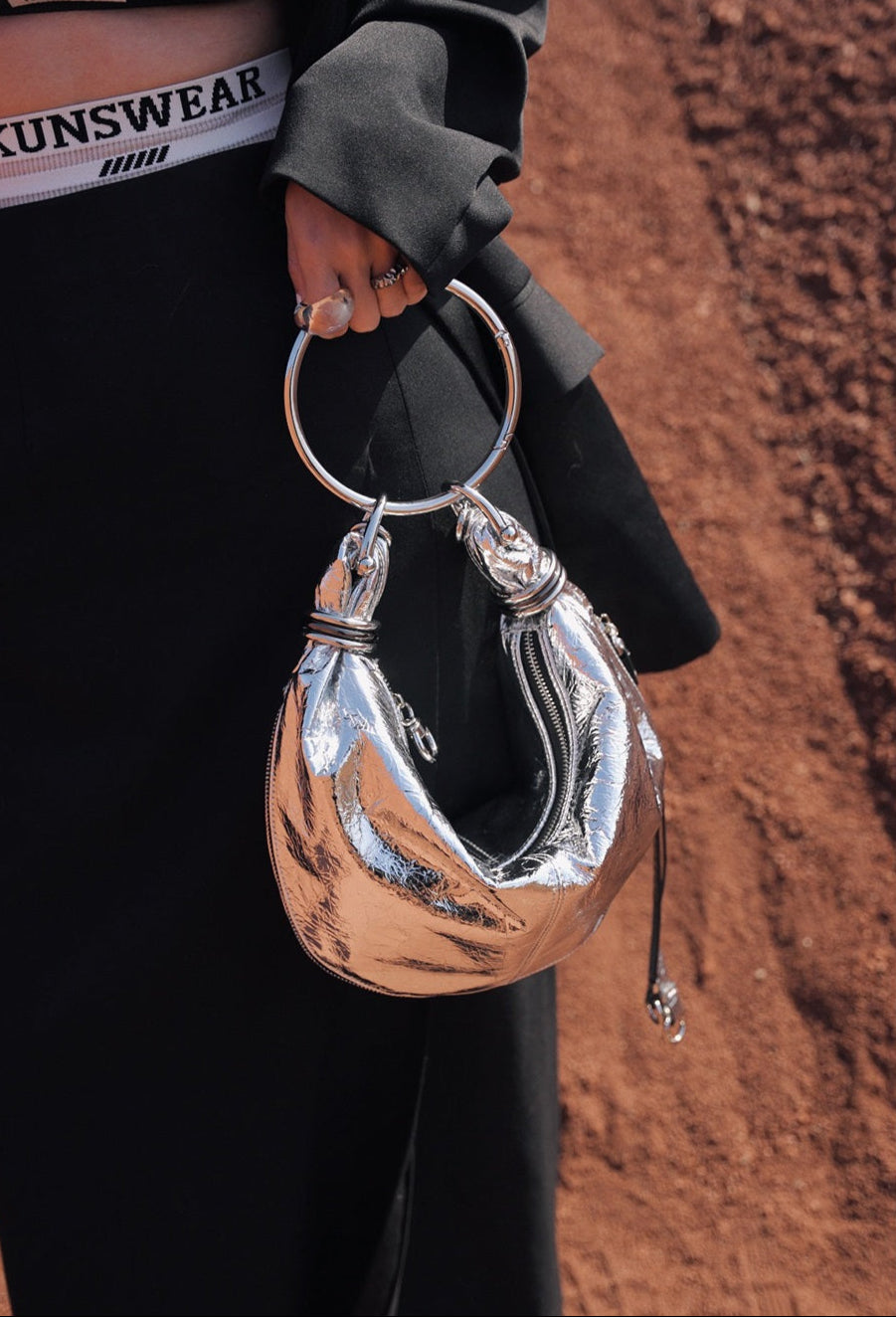 IUBALLET Silver Croissant Handle Armpit Bag - SAYS.