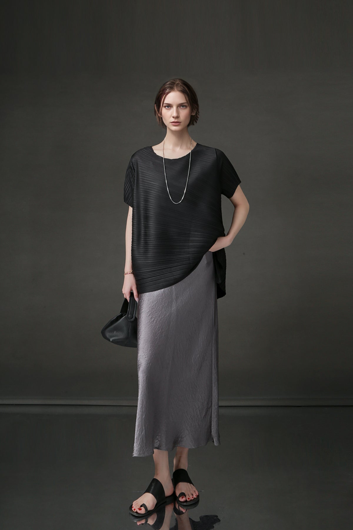 PIAOIN Miyake style simple premium pleated design T-shirt  -CECILLIA