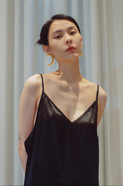 TUYUE brass gold plating handmade texture big moon earrings- JACINTHA.