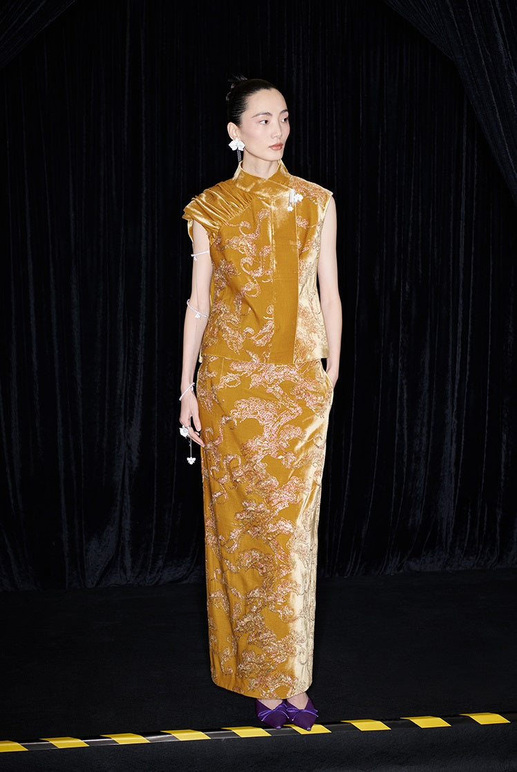 M essential Marquette designer Juyi velvet drape structure slim side vest - STREAM.