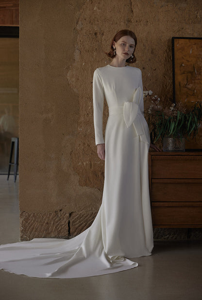 GOUDIN white trailing long-sleeved backless ceremony dress - SEA.