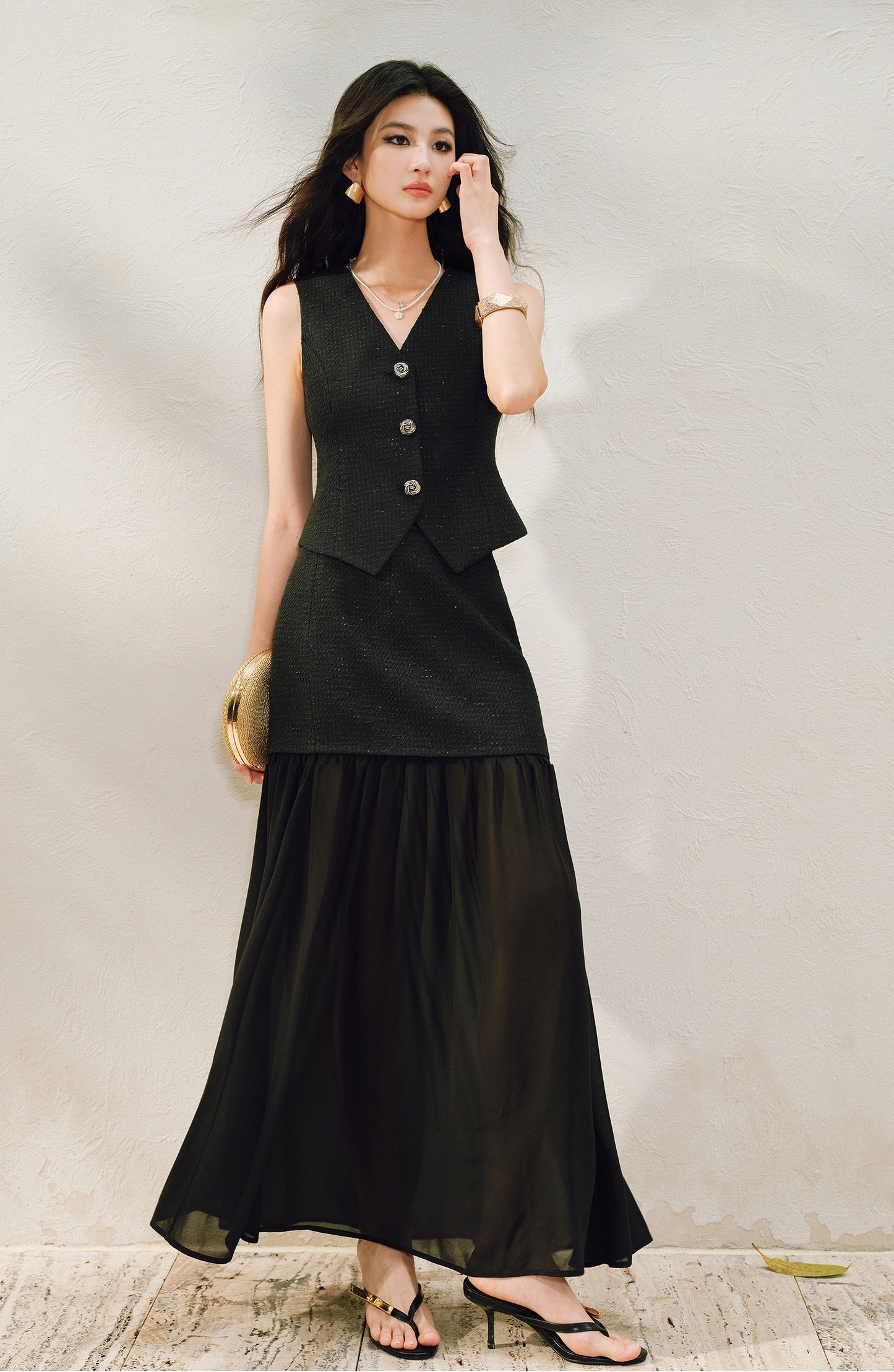WANGXO |Light Georgette V-Neck Vest & Flowing  Skirt Suit Set-RINA