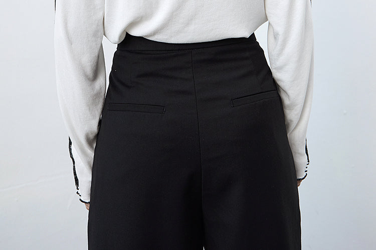 TINY IN women's open-line high waist black white shorts-MAN