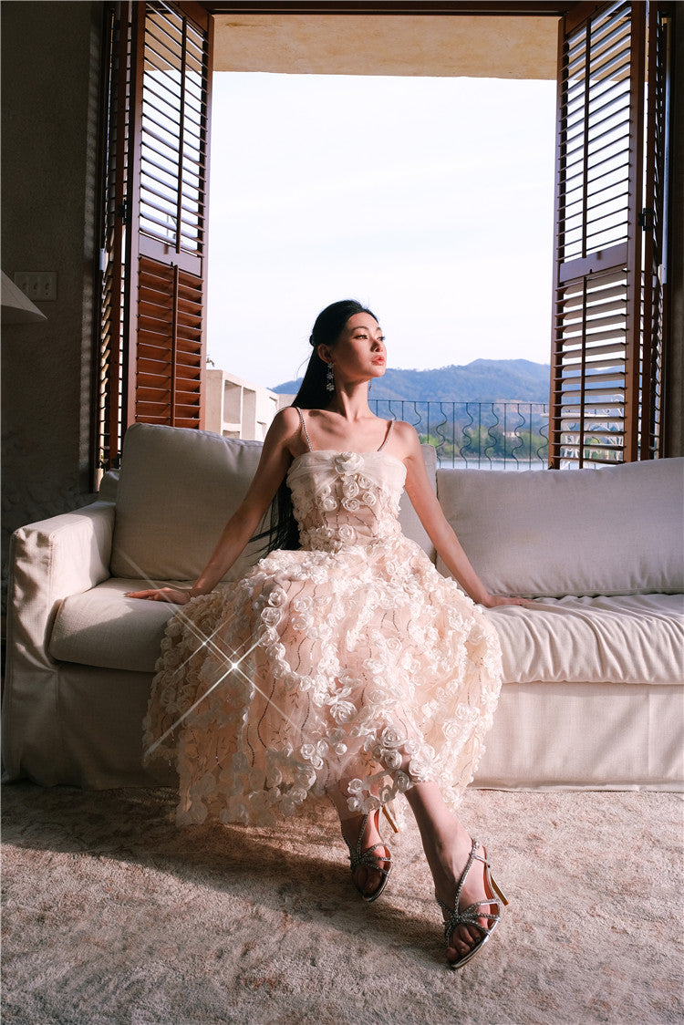 Wardrobes by Chen Luxury White/Beige Sleeveless  Flower Dress-Leah