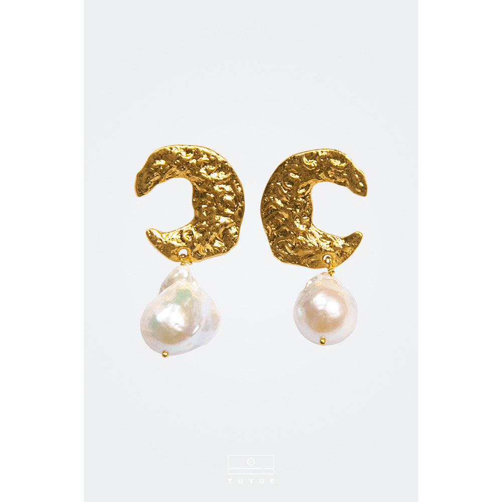 TUYUE brass gold-plated handmade baroque pearl earrings- JUNG.