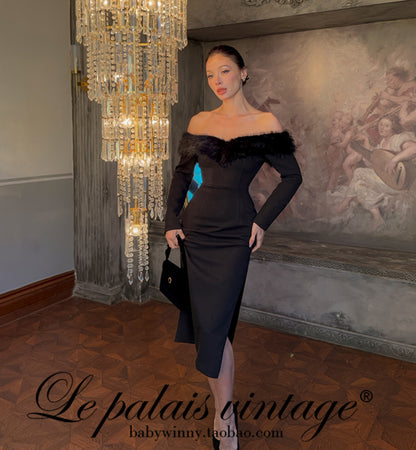 Le Palais Vintage  Elegant Black Fur Collar Off-the-shoulder Little Black Dress-MEE.