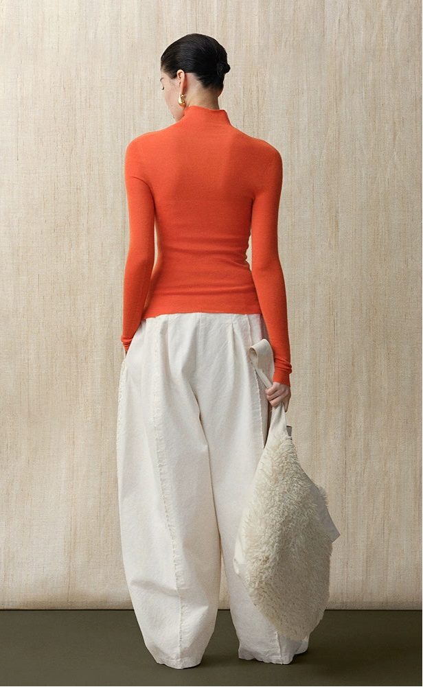 ZHUCHONGYUN Turtleneck Slim Orange Cashmere Knit Top- NAGARO.