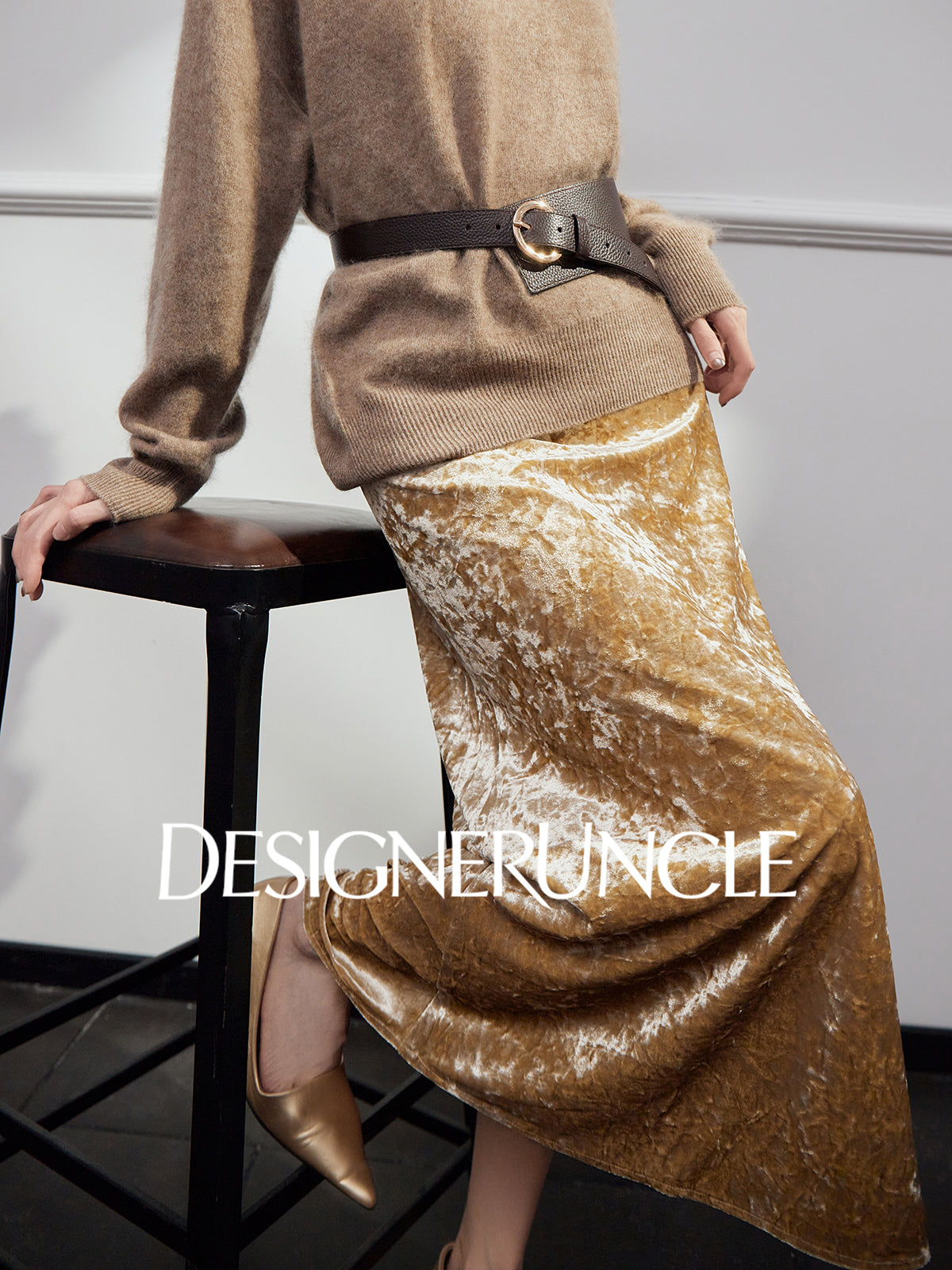 DGU "Mu Jin" khaki new retro velvet high-end slimming skirt - STOP.