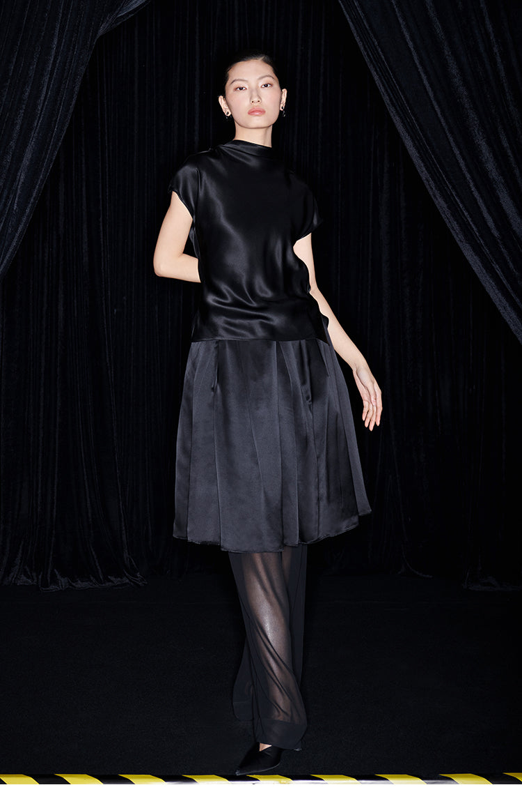 M essential Mackay designer Morley Flat Lace-up backless top pleated black skirt - Sidd.