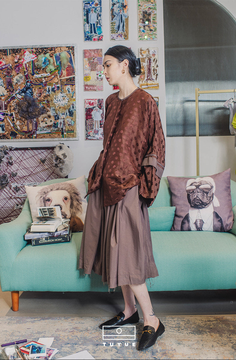TUYUE Chinese Piece Cut Linen Polka Dot Woven Silhouette Top- ALFIE.