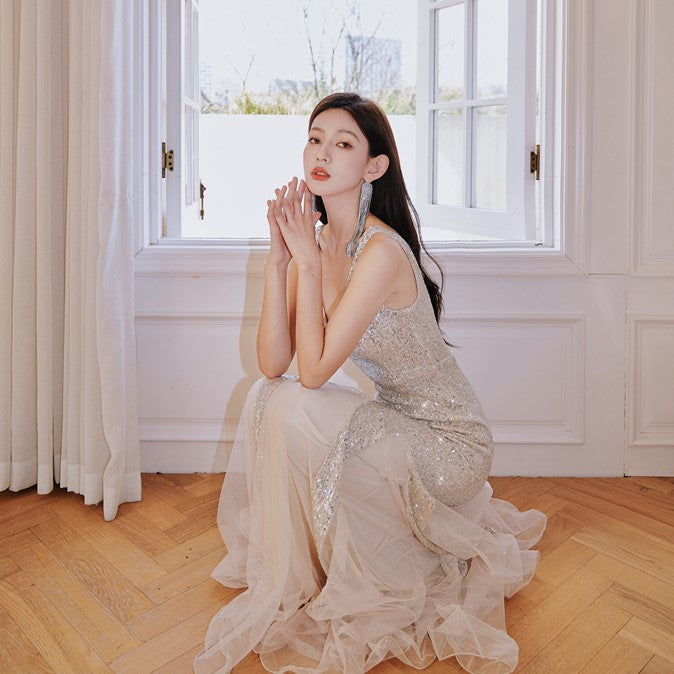 DOLLY Elegant Deep V-Neck Sleeveless Sequin Mesh Long Cocktail Dress-JUSTINA