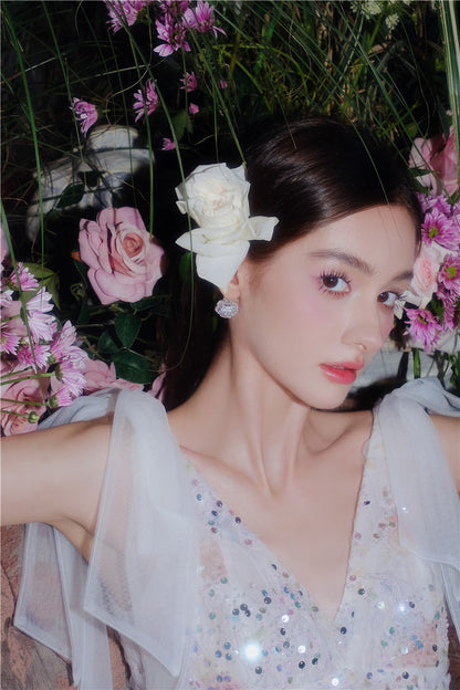 Wardrobes by Chen Luxury Sliver Butterfly Shaped Diamond Earrings-Fola