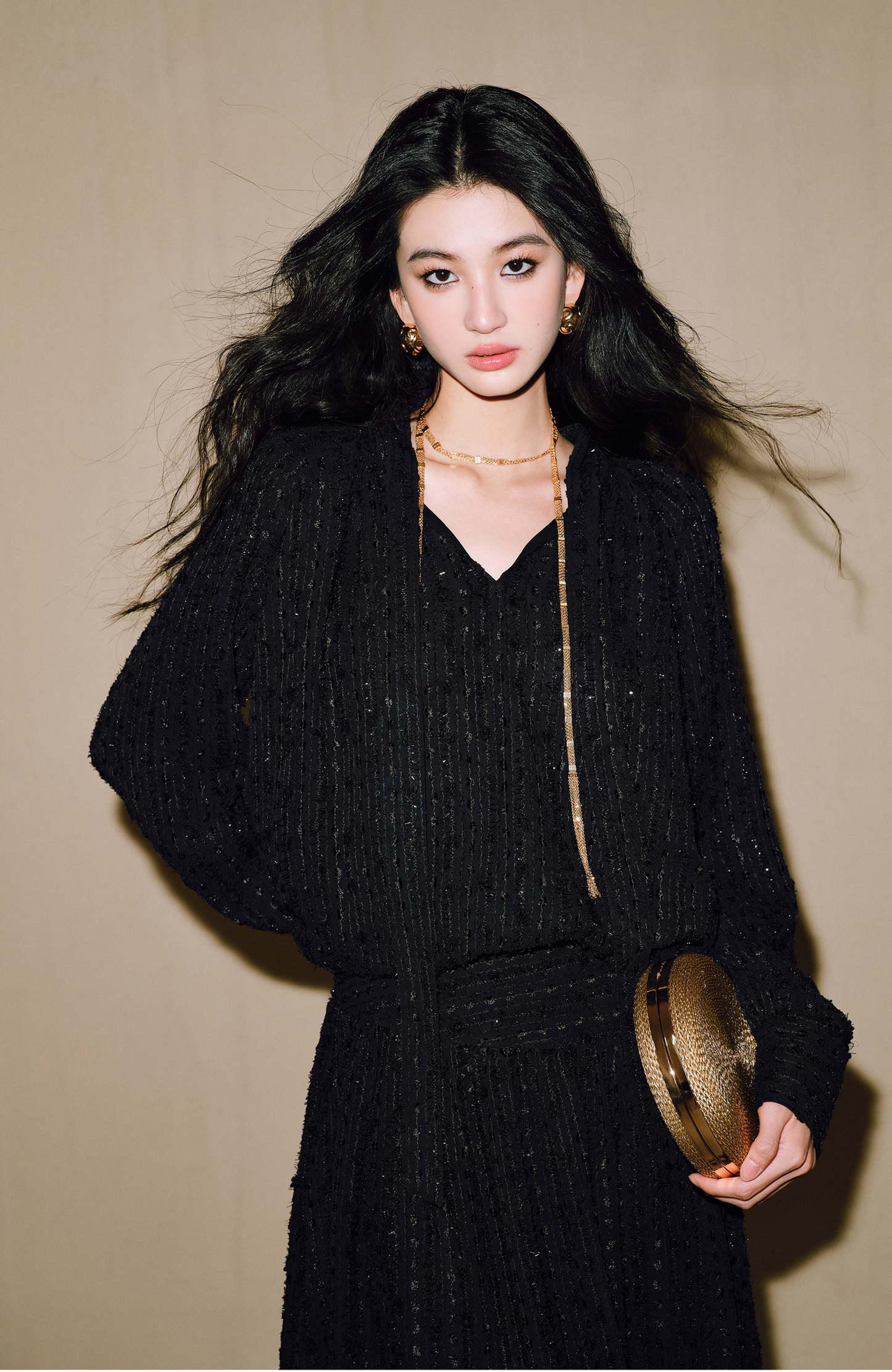 WANGXO | 3D Granular Jacquard Micro-Wrinkle Streamer V-Neck Top & Skirt Set- ADA.