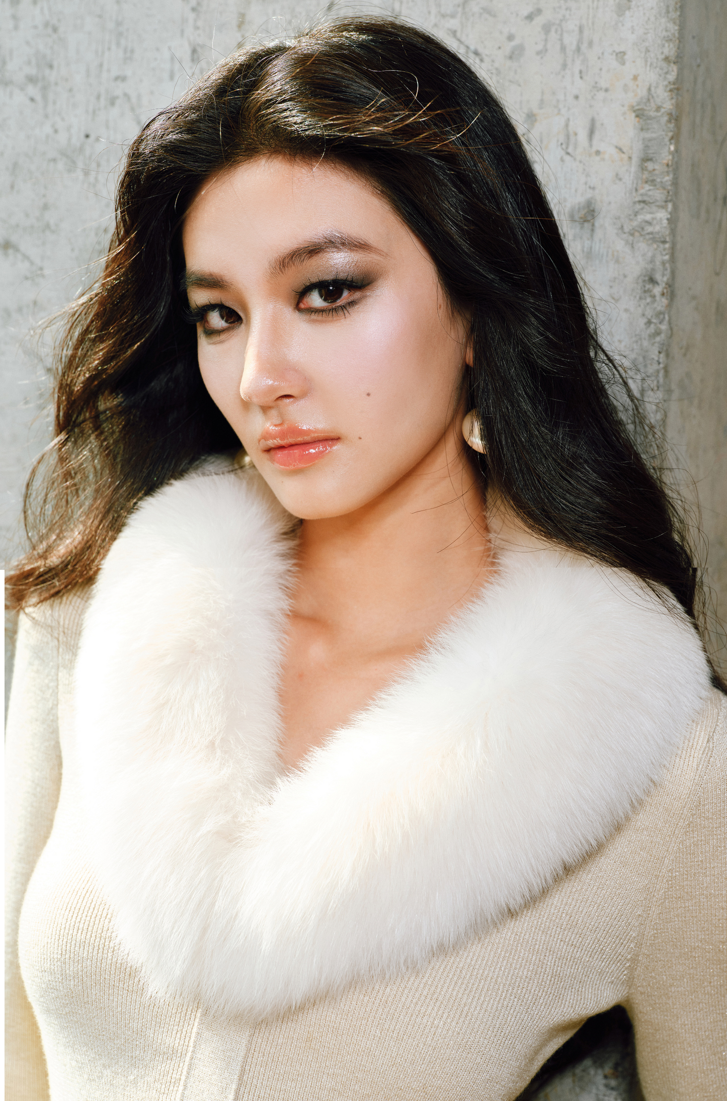 WANGXO | Luxury Wool Fixed Dyeing with Detachable Fox Fur Collar Knitted Top- JUNE.