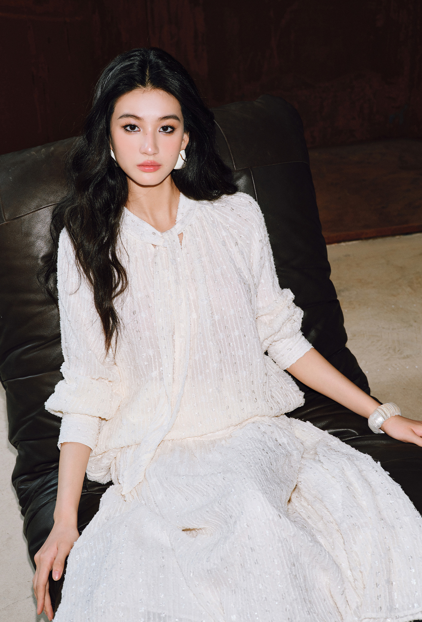 WANGXO | 3D Granular Jacquard Micro-Wrinkle Streamer V-Neck Top & Skirt Set- ADA.