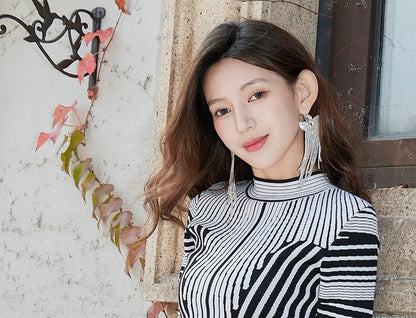 DOLLY Elegant White Diamond Tassel Earring-NONNA