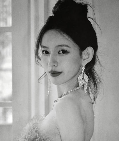 DOLLY High End Full Diamond Tassel Chic Earring-BOMA