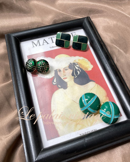 Le Palais Vintage Emerald drop glazed stud earrings-Lora.