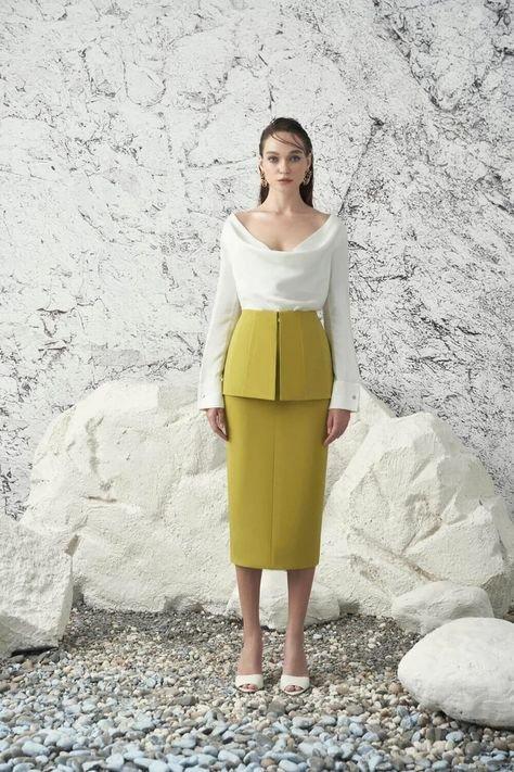 Luxurious high end yellow peplum hip pencil skirt- Cia