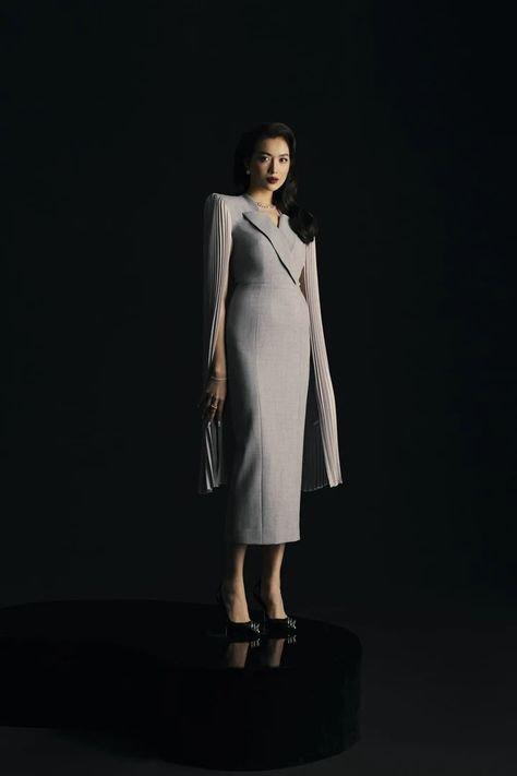 Grey elegant long sleeve pleated dress- Lia