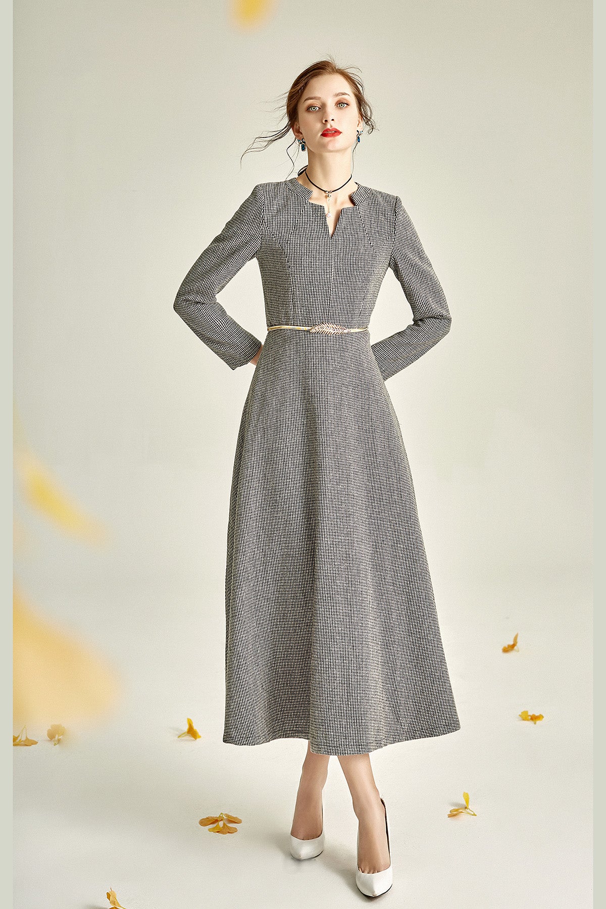 Gray autumn winter long-sleeved V-neck woolen dress- Sei GOOD GIRL REBEL Gray autumn winter long-sleeved V-neck woolen dress- Sei GOOD GIRL REBEL