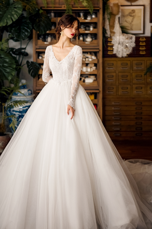 wedding dress good The 10 Most Beautiful Lace Dresses I Tried On (Over) 100