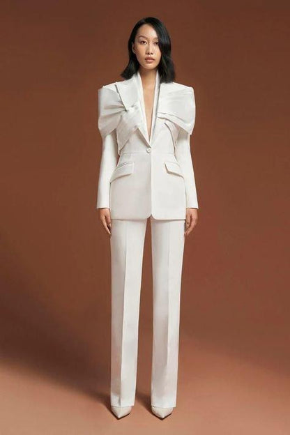 Tailored straight-leg white pants- Cici