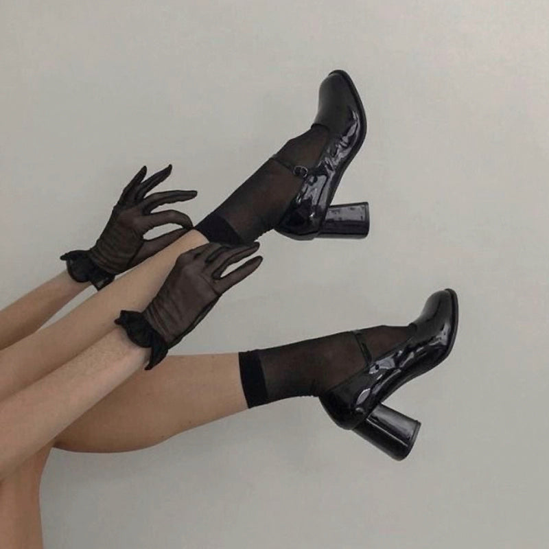 Le Palais Vintage Retro See-through Gauze Lace Gloves-Molly.