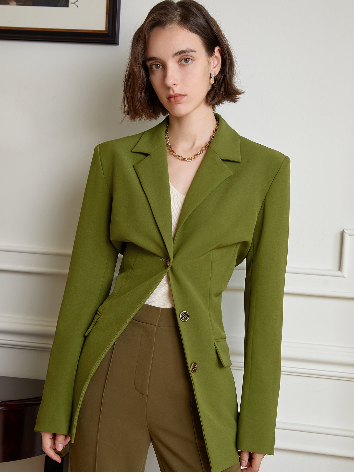 Stylish one-button placket, finished in a classic retro green long sleeve jacket- Elasta