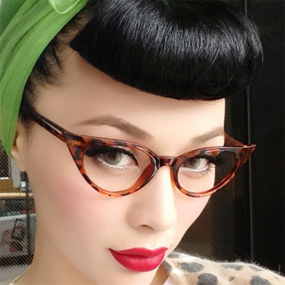 Le Palais Vintage Original Limited Edition Barbie Pink Cat Eye Glasses-Baby.