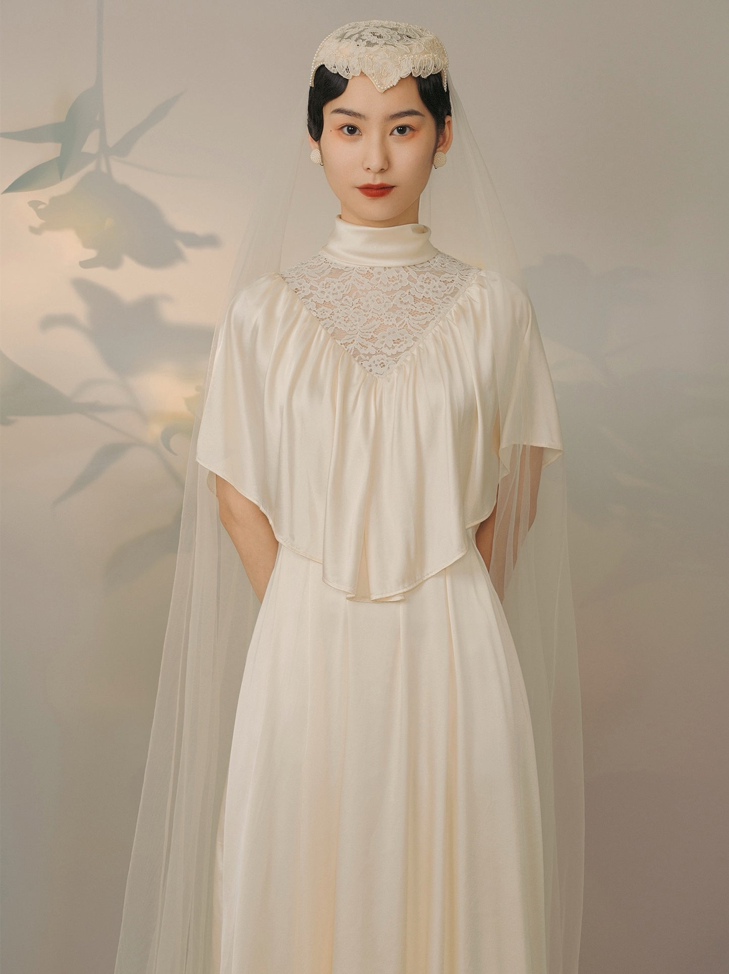 Vintage milky white silk wedding dress - Corla