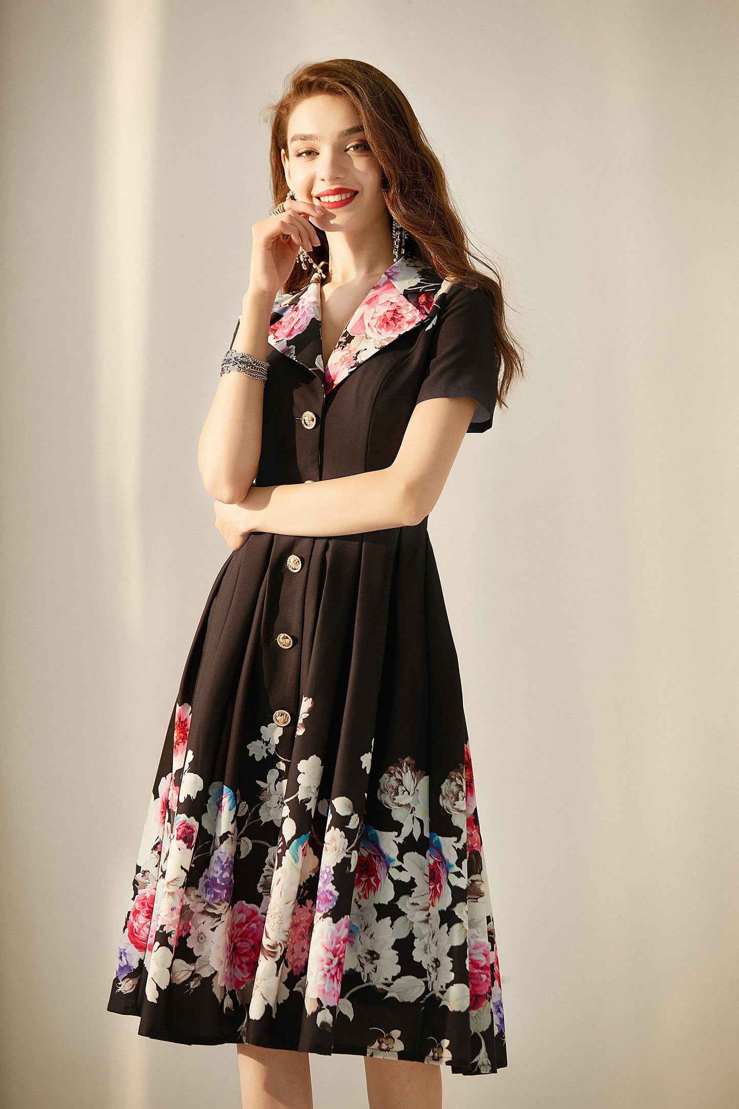 Audrey Hepburn inspired retro black floral printed short sleeve 1950's inspired midi full swing dress - Roman