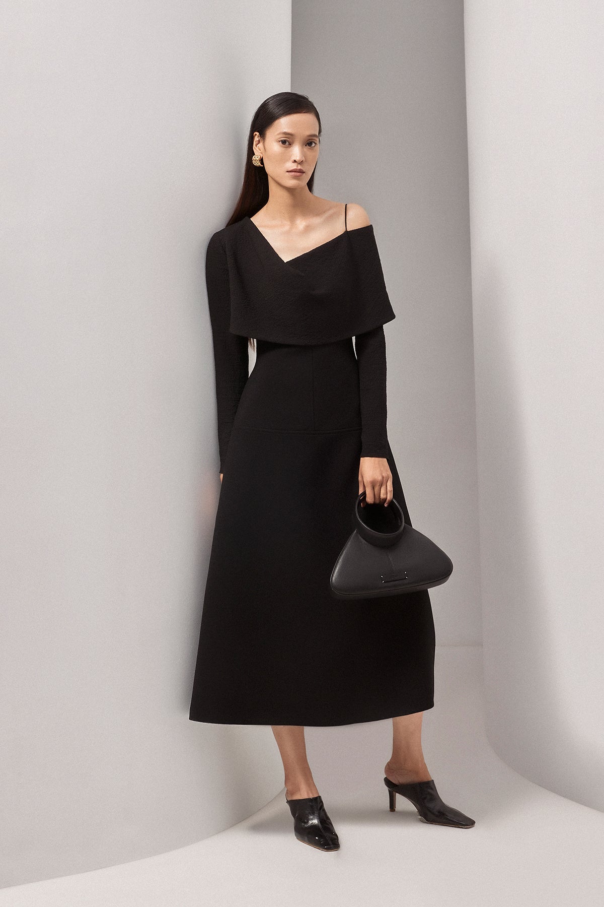 Black Cape Neckline Midi Dress - Rose L / White Black Cape Neckline Midi Dress - Rose L / White