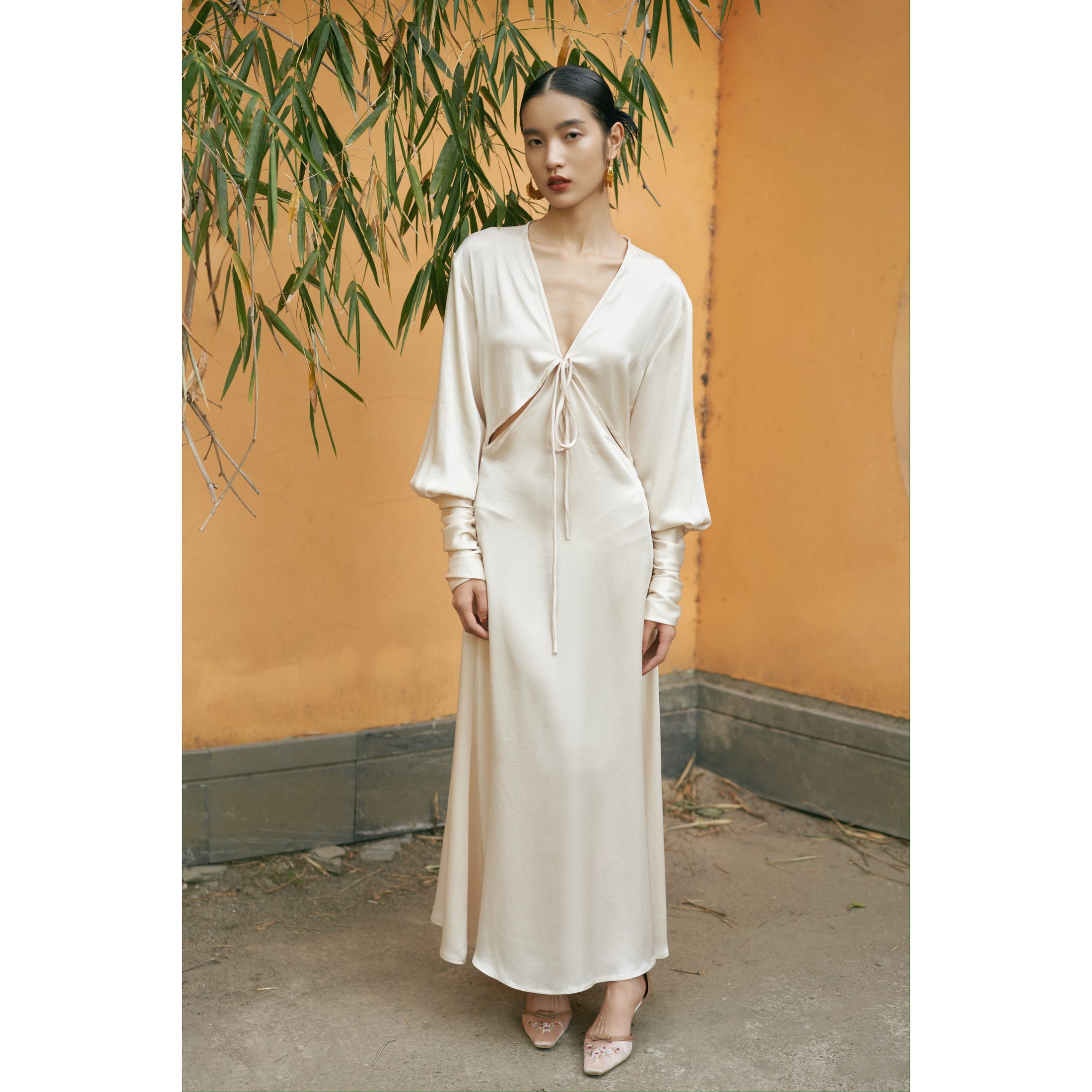 V-Neck Stretch Satin Slimming Dress With Slit Pearl Pink