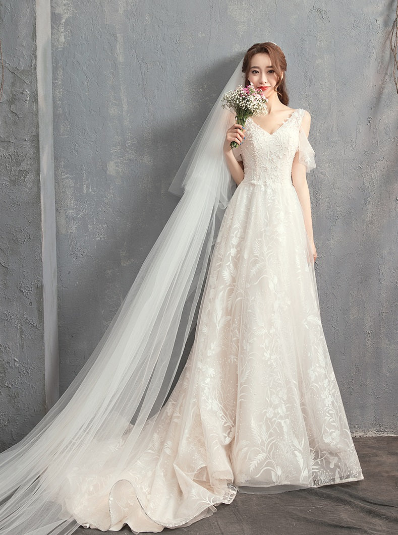 Early Spring 2023  starry sky small trailing light wedding dress- Douyin