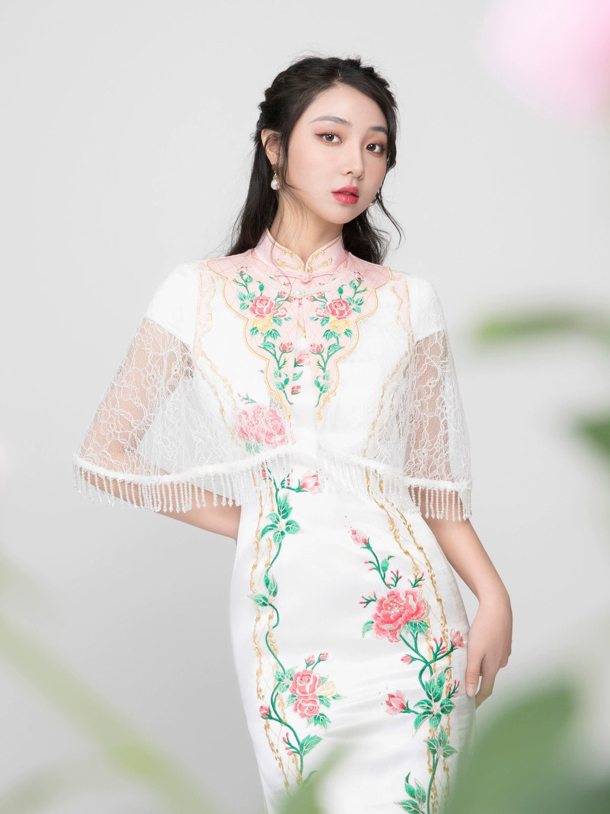 MagicQ Industries rose embroidered lace fringe shawl stand collar cloud shoulder patch embroidered beaded set
