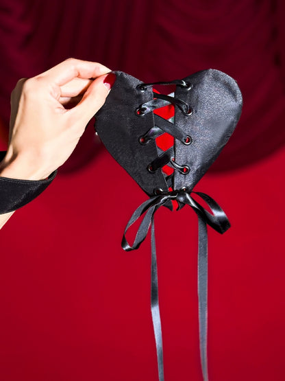 Le Palais Vintage Luxury Valentine's Day Black and Red Heart Strappy Mini Pouch-Rexona