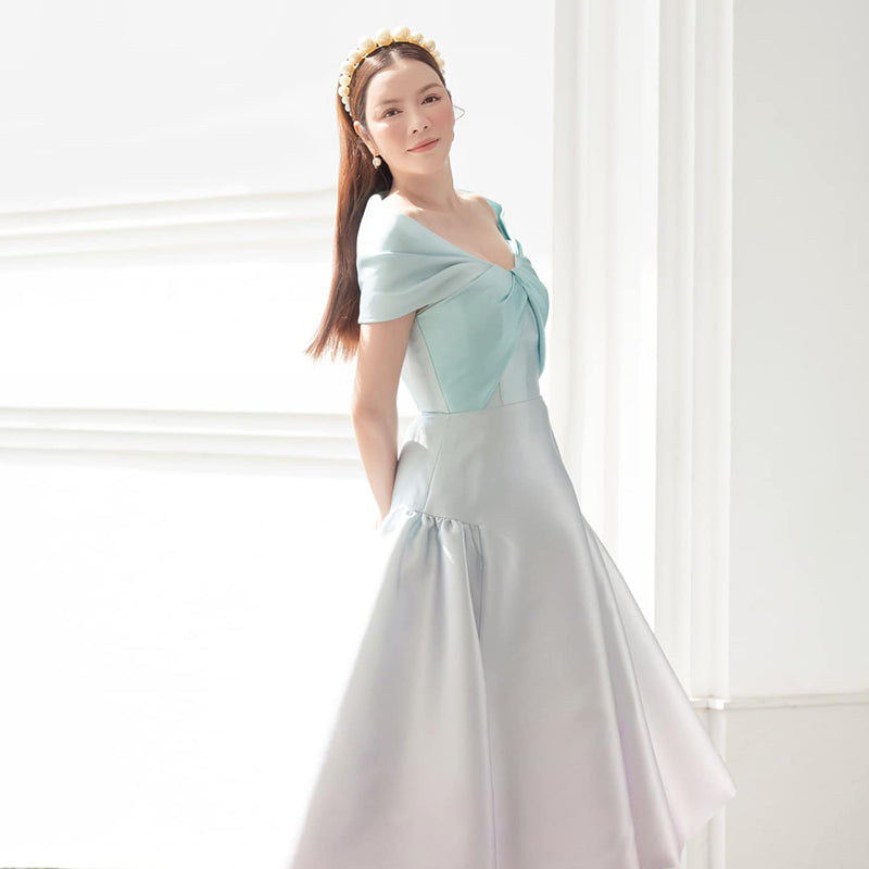 Early Spring 2023 new one-shoulder gradient V-neck waist dress- Salisa