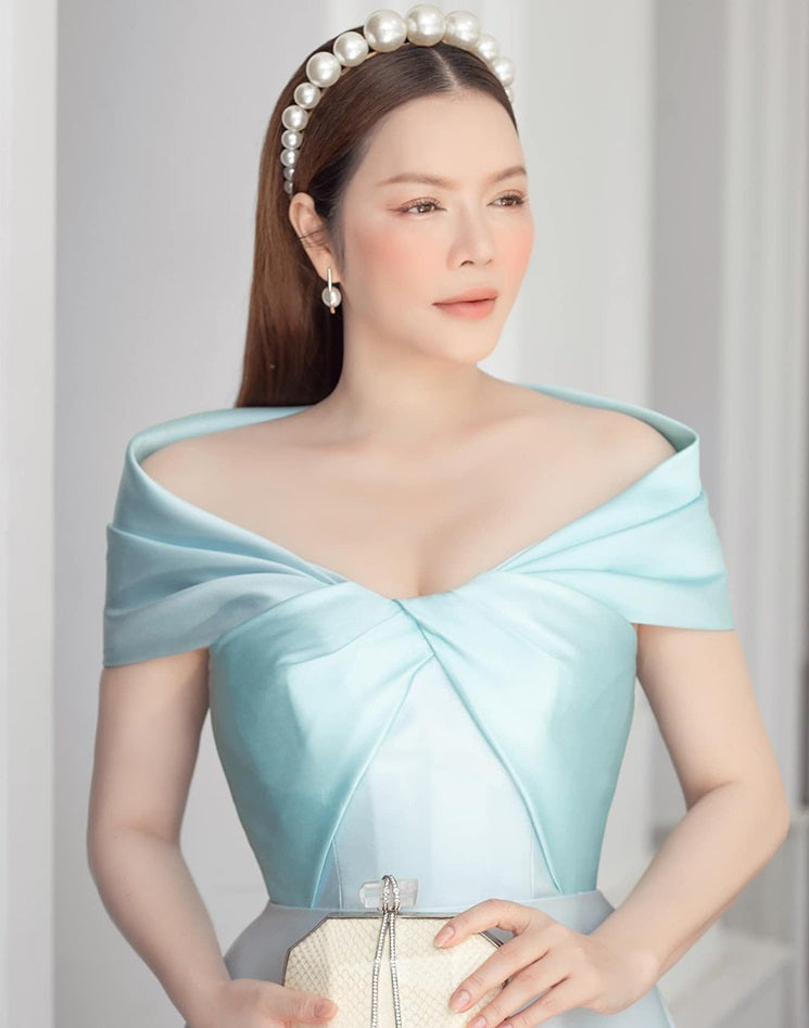 Early Spring 2023 new one-shoulder gradient V-neck waist dress- Salisa