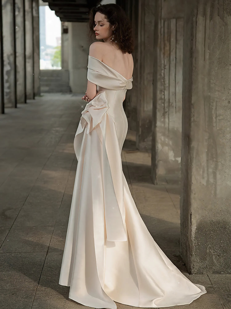 Early Spring 2023 Satin one-shoulder slim-fit high-end mini-tail wedding dress- Satina