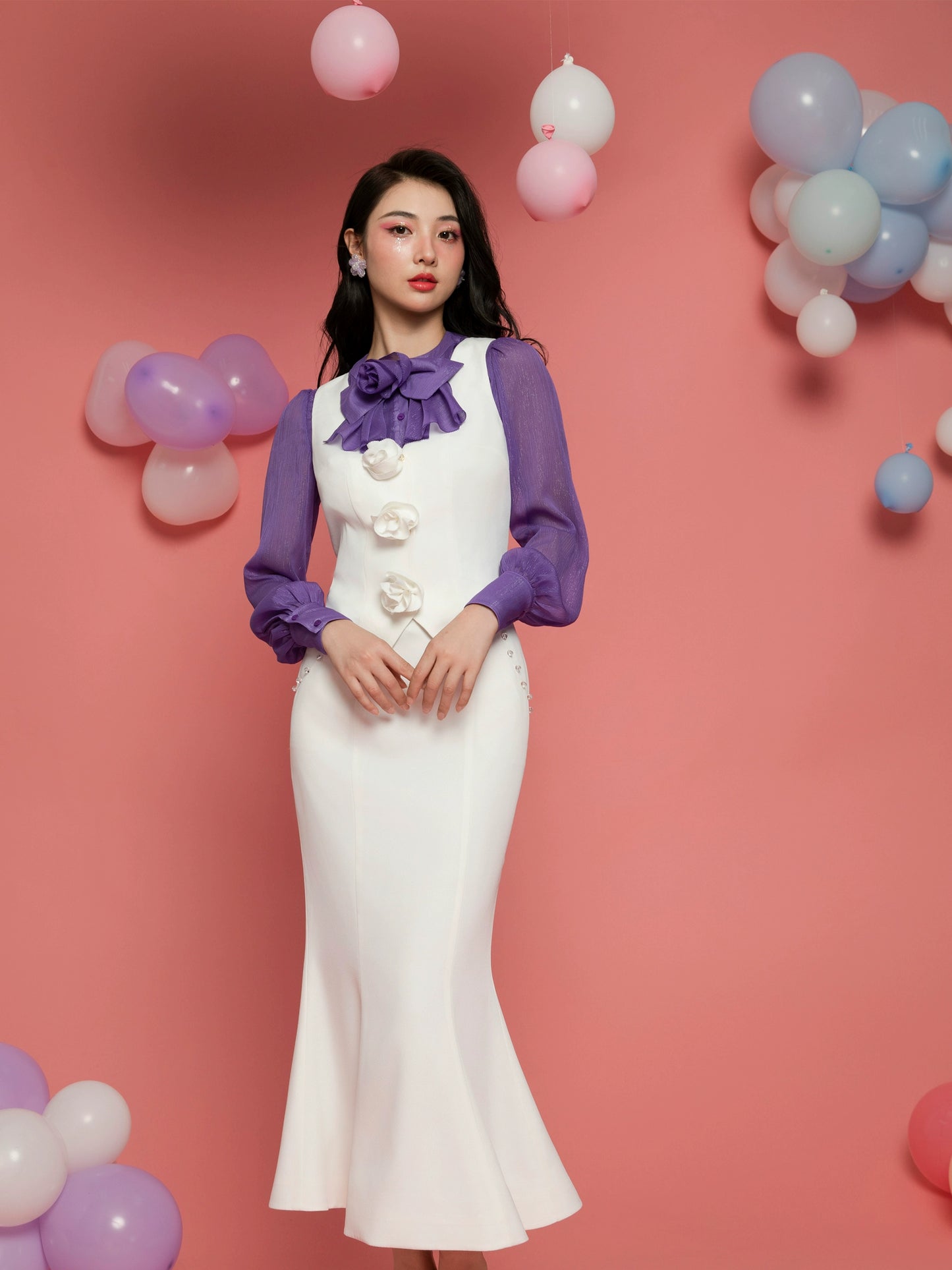 Magic Q white V-neck rose embellished slim vest studded high-rise skinny skirt set