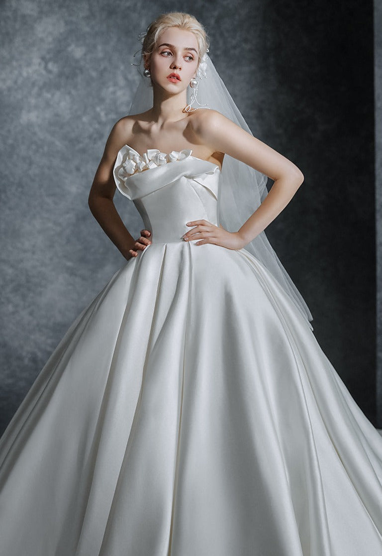 Early Spring 2023 satin wedding bride's high-end texture dress tube top go dress- Dreamy